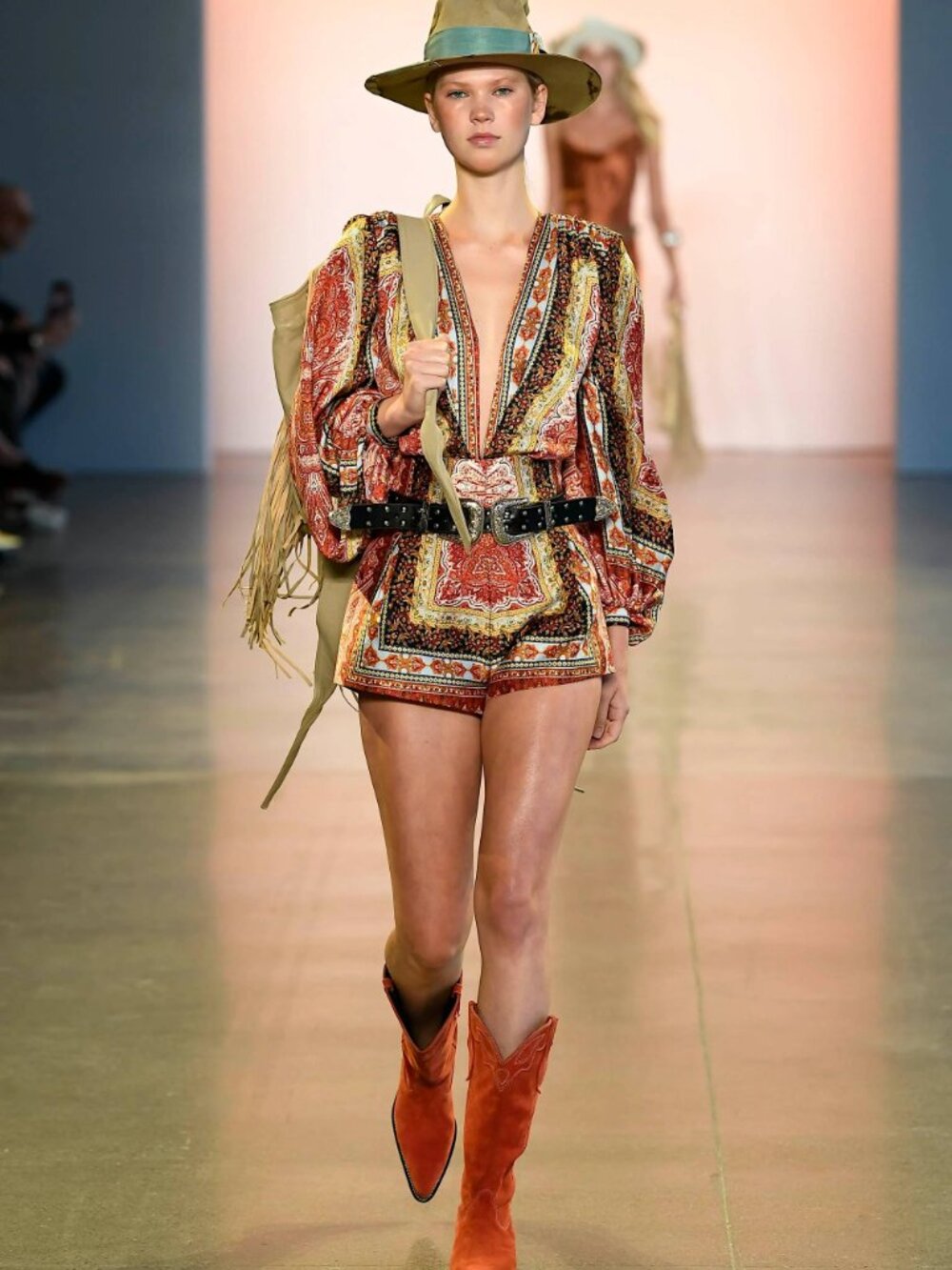 Bronx and Banco Bedouin Runway Set Top and Shorts XS - Picture 3 of 16